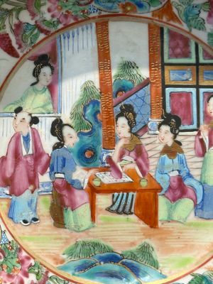 A Chinese Canton famille rose 11-piece tea service, 19th C. — photo 40