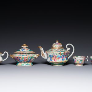 A Chinese Canton famille rose 11-piece tea service, 19th C. — photo 2