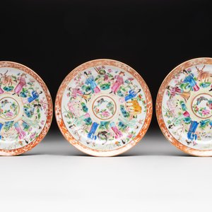 A Chinese Canton famille rose 12-piece diner service with figural design, 19th C. — photo 10
