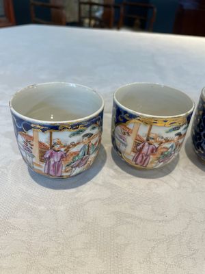A Chinese Canton famille rose 18-piece 'mandarin subject' tea service, Qianlong — foto 16