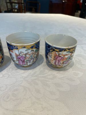 A Chinese Canton famille rose 18-piece 'mandarin subject' tea service, Qianlong — foto 17