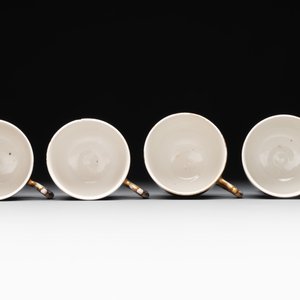 A Chinese Canton famille rose 18-piece 'mandarin subject' tea service, Qianlong — foto 18