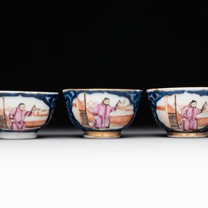 A Chinese Canton famille rose 18-piece 'mandarin subject' tea service, Qianlong — foto 28