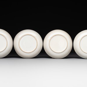 A Chinese Canton famille rose 18-piece 'mandarin subject' tea service, Qianlong — foto 33