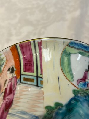 A Chinese Canton famille rose 20-piece tea service with figural design, 19th C. — photo 32