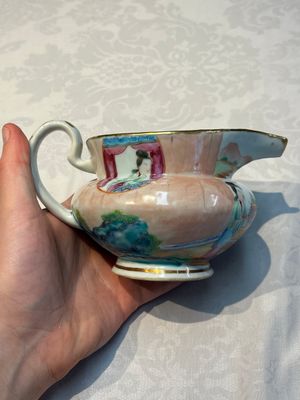A Chinese Canton famille rose 20-piece tea service with figural design, 19th C. — photo 67