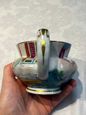 A Chinese Canton famille rose 20-piece tea service with figural design, 19th C. — photo 70
