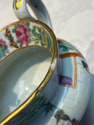 A Chinese Canton famille rose 20-piece tea service with figural design, 19th C. — photo 75