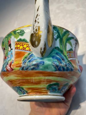 A Chinese Canton famille rose 20-piece tea service with figural design, 19th C. — photo 9