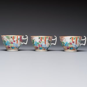 A Chinese Canton famille rose 20-piece tea service with figural design, 19th C. — photo 18