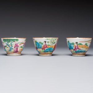 A Chinese Canton famille rose 20-piece tea service with figural design, 19th C. — photo 27