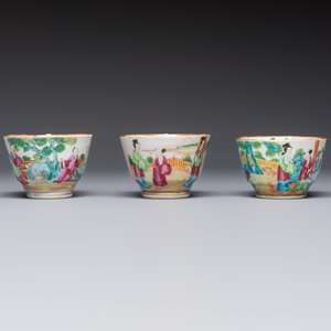A Chinese Canton famille rose 20-piece tea service with figural design, 19th C. — photo 33