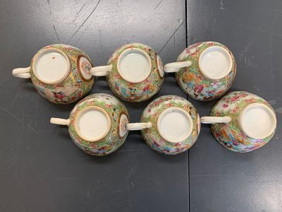 A Chinese Canton famille rose 62-piece Scottish market Ormiston armorial tea service, 19th C. — photo 18