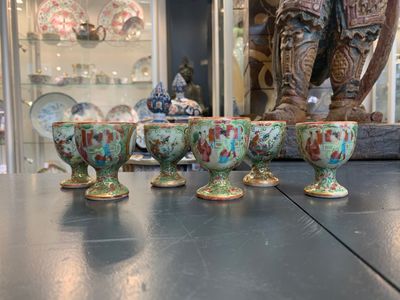 A Chinese Canton famille rose 62-piece Scottish market Ormiston armorial tea service, 19th C. — photo 20