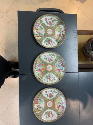 A Chinese Canton famille rose 62-piece Scottish market Ormiston armorial tea service, 19th C. — photo 33