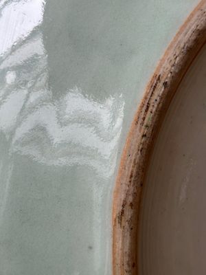 A Chinese Canton famille rose basin and a pair of vases with narrative design, 19th C. — photo 14
