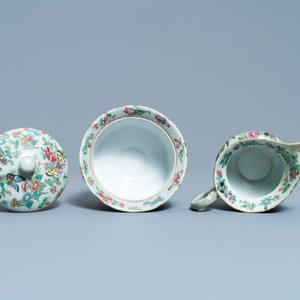 A Chinese Canton famille rose celadon-ground service, 19th C. — 照片 24
