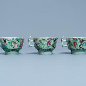 A Chinese Canton famille rose celadon-ground service, 19th C. — 照片 26