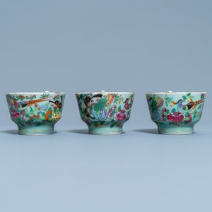 A Chinese Canton famille rose celadon-ground service, 19th C. — 照片 27