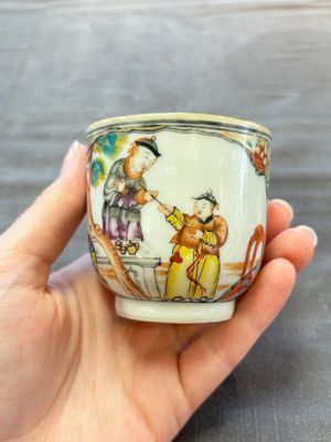 A Chinese Canton famille rose gilt-decorated covered cup and saucer, Qianlong — 照片 6