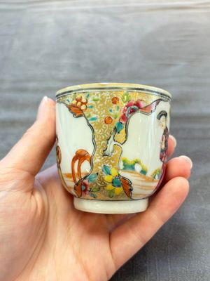 A Chinese Canton famille rose gilt-decorated covered cup and saucer, Qianlong — 照片 7