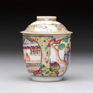 A Chinese Canton famille rose gilt-decorated covered cup and saucer, Qianlong — 照片 7