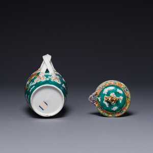 A Chinese Canton famille rose green-ground 'dragon' jug and a 'Seven Sages of the Bamboo Grove' plate, 19th C. — 照片 3
