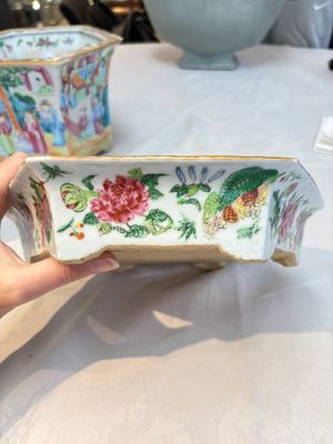 A Chinese Canton famille rose hexagonal planter and stand with narrative design — photo 14