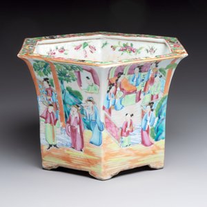 A Chinese Canton famille rose hexagonal planter and stand with narrative design — photo 3