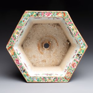 A Chinese Canton famille rose hexagonal planter and stand with narrative design — photo 6