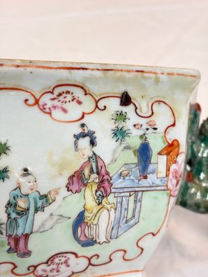 A Chinese Canton famille rose hexagonal tureen and cover, Qianlong — foto 11