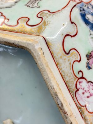 A Chinese Canton famille rose hexagonal tureen and cover, Qianlong — foto 18