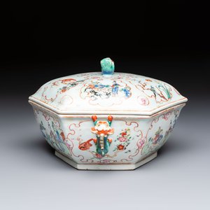 A Chinese Canton famille rose hexagonal tureen and cover, Qianlong — foto 2