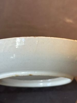 A Chinese Canton famille rose 'mandarin subject' covered teapot and a pair of saucers, Qianlong — photo 14