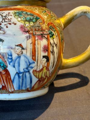 A Chinese Canton famille rose 'mandarin subject' covered teapot and a pair of saucers, Qianlong — photo 17