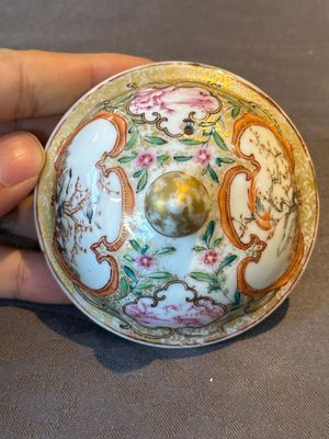 A Chinese Canton famille rose 'mandarin subject' covered teapot and a pair of saucers, Qianlong — photo 21