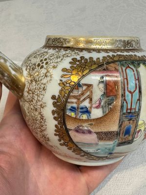A Chinese Canton famille rose 'mandarin subject' teapot, Qianlong — photo 2