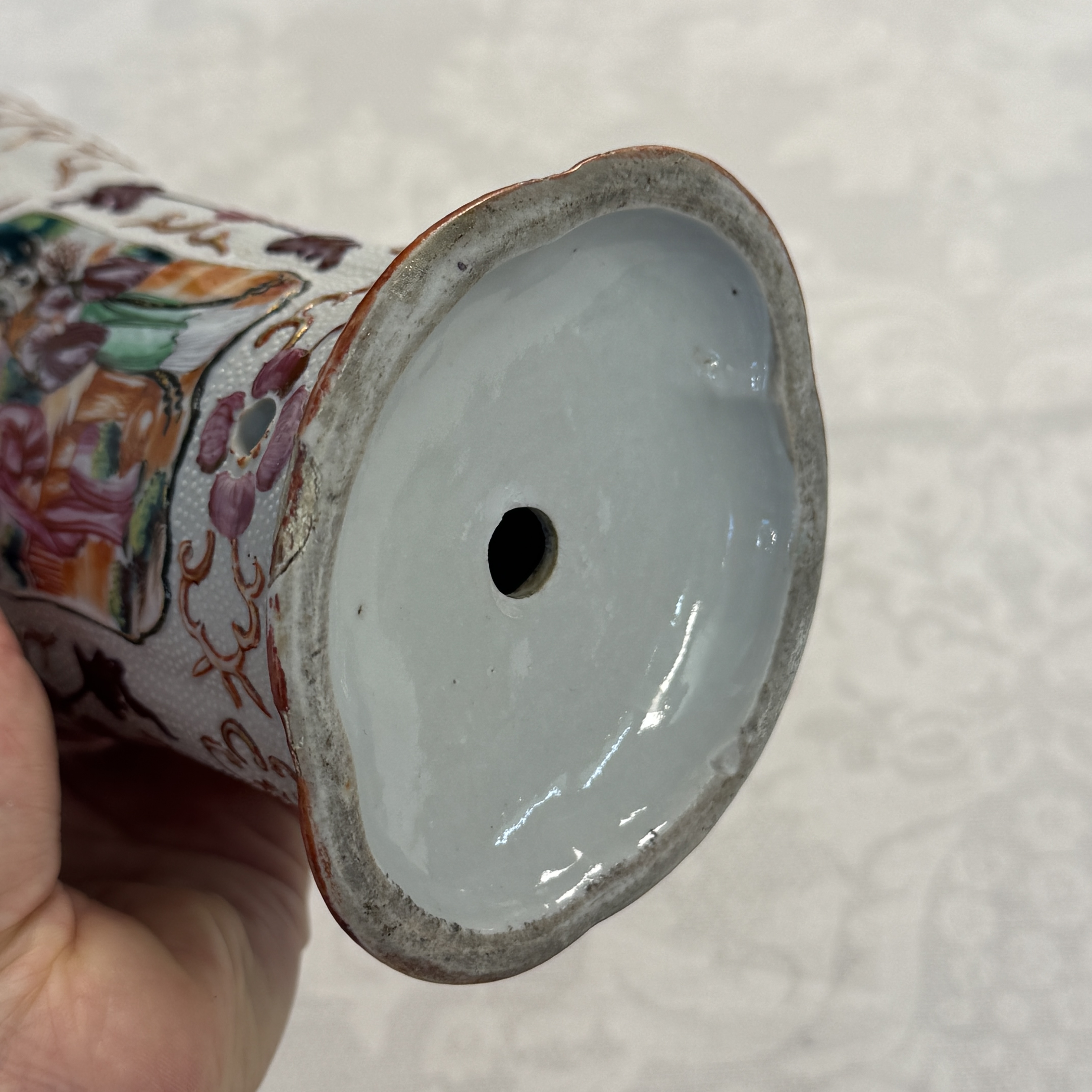 A Chinese Canton famille rose 'Mandarin Subject' vase — photo 13