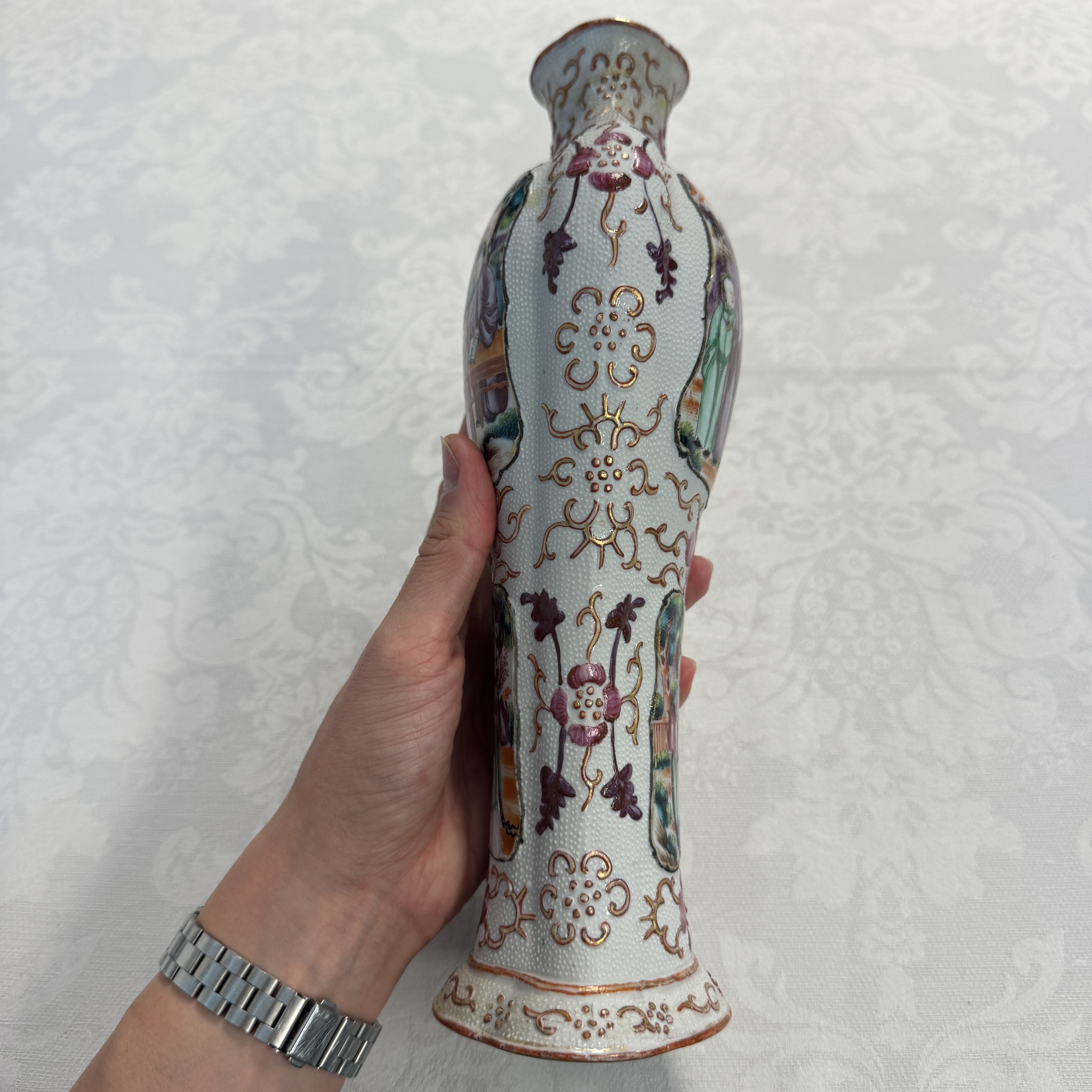 A Chinese Canton famille rose 'Mandarin Subject' vase — photo 2
