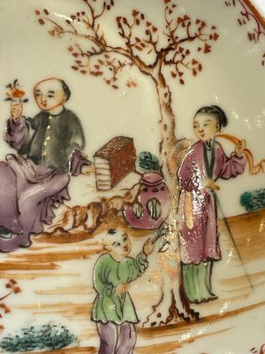 A Chinese Canton famille rose plate, a famille rose vase and a saucer, Qianlong and later — photo 18