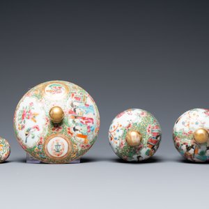 A Chinese Canton famille rose Scottish market Ormiston armorial 27-piece tea service, 19th C. — photo 11