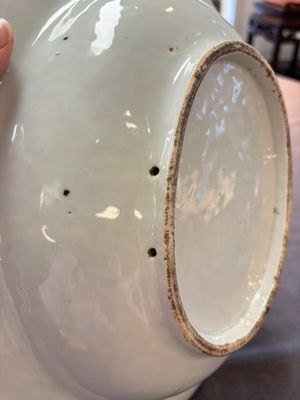 A Chinese Canton famille rose shaving bowl with figurative design, Qianlong — 照片 12