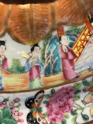 A Chinese Canton famille rose tureen and cover with narrative design, 19th C. — 照片 9