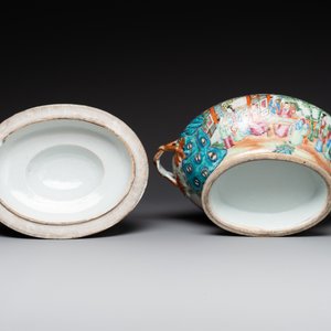 A Chinese Canton famille rose tureen and cover with narrative design, 19th C. — 照片 4
