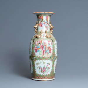 A Chinese Canton famille rose vase, 19th C. — photo 3