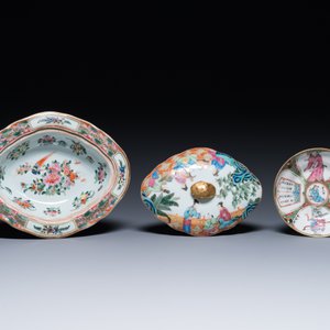 A Chinese Canton famille rose 'Wu Shuang Pu' cup and saucer and a tureen and cover, 19th C. — 照片 2