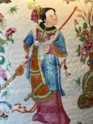 A Chinese Canton famille rose 'Wu Shuang Pu' vase, 19th C. — foto 9