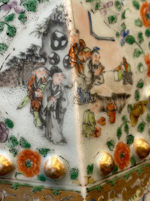 A Chinese Canton famille verte garden seat with figurative design, 19th C. — photo 9