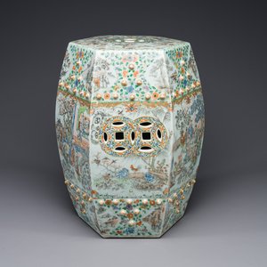A Chinese Canton famille verte garden seat with figurative design, 19th C. — photo 1