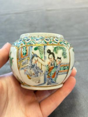 A Chinese Canton famille verte three-piece tea service and three vases, 19th C. — 照片 38